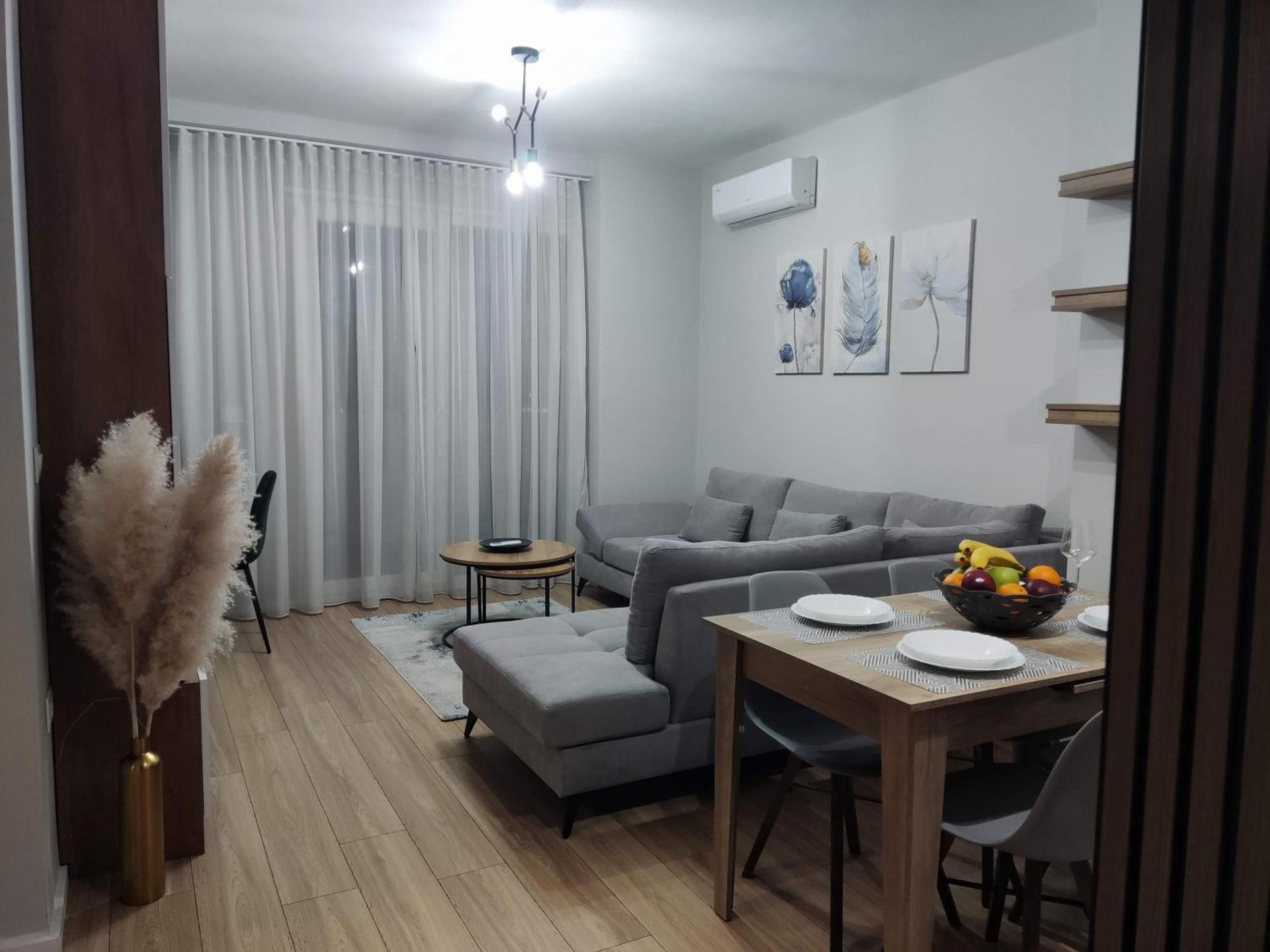 Apartment Golden View