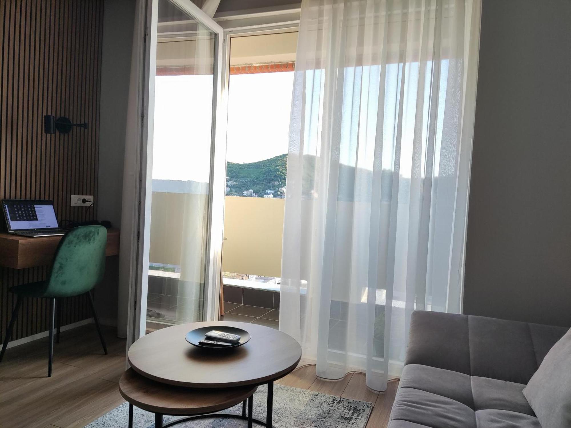 Apartment Golden View